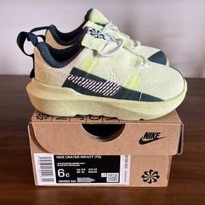 Nike Unisex Sneaker 6c